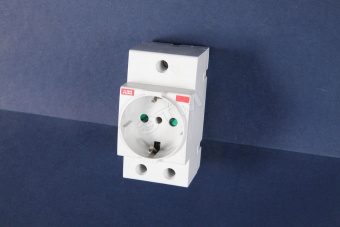 Розетка щитовая ABB 2Р+N 16A  M1173
